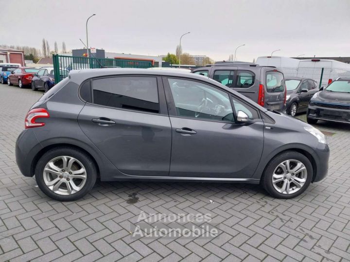 Peugeot 208 1.2i Style-GPS-AIRCO-BLUETOOTH-GARANTIE.12.MOIS- - 8