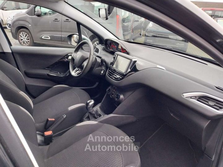 Peugeot 208 1.2i Style-GPS-AIRCO-BLUETOOTH-GARANTIE.12.MOIS- - 9