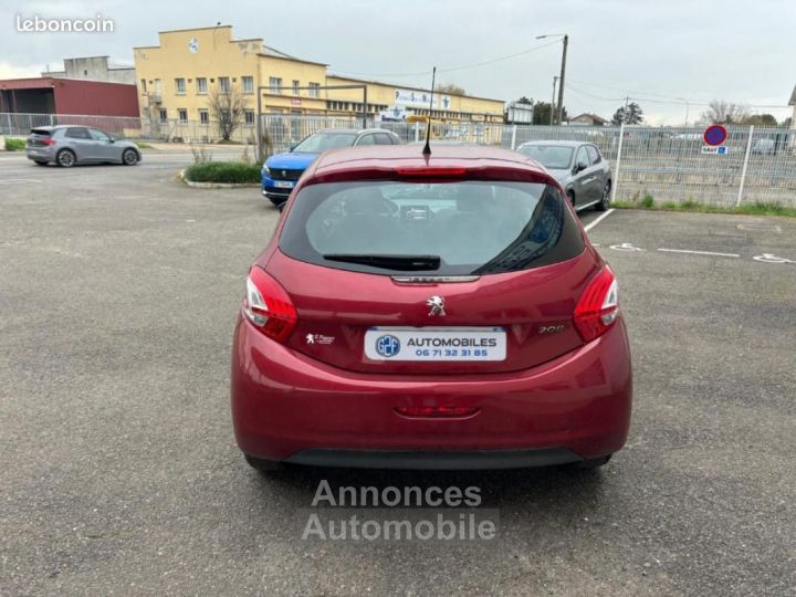 Peugeot 208 1.4 HDi 68ch BVM5 Active - 5