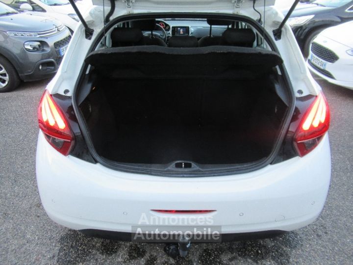 Peugeot 208 1.6 BlueHDi 100ch Active - 10