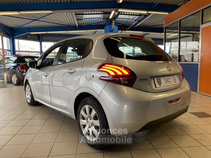 Peugeot 208 1.6 BlueHDi 75ch Active 5p - 7