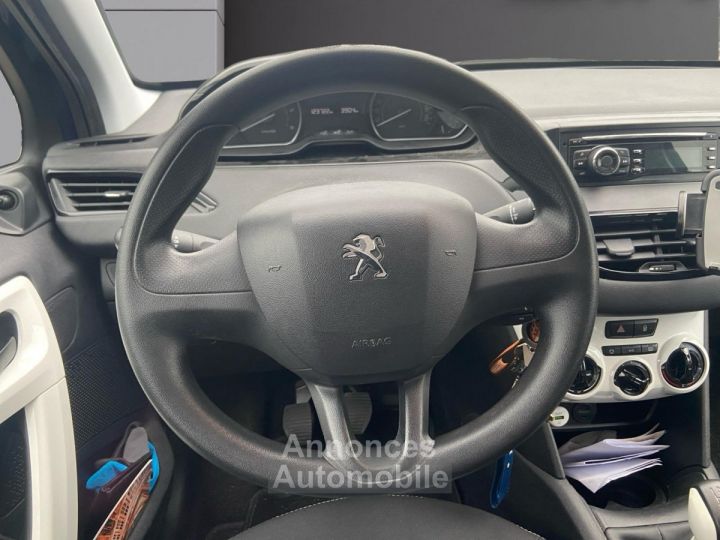 Peugeot 208 1.6 BlueHDi 75ch BVM5 Like - 11