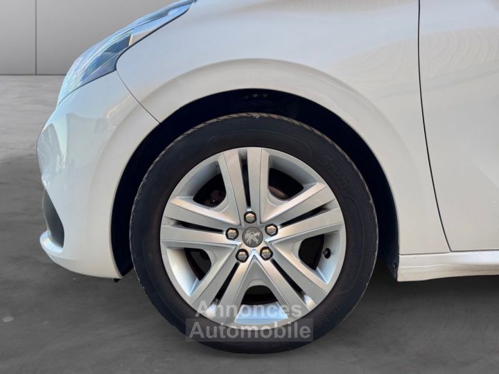 Peugeot 208 1.6 BlueHDi Style // Garantie 1 an// - 22