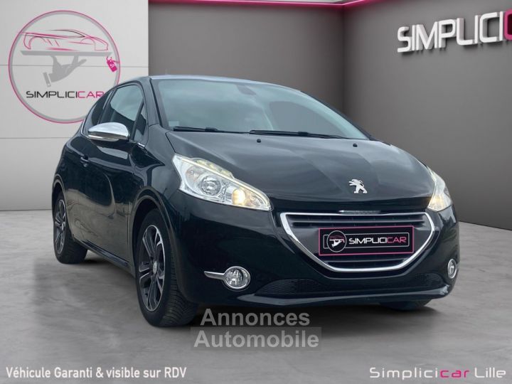 Peugeot 208 1.6 e-HDi 92ch FAP BVM5 Féline - 1