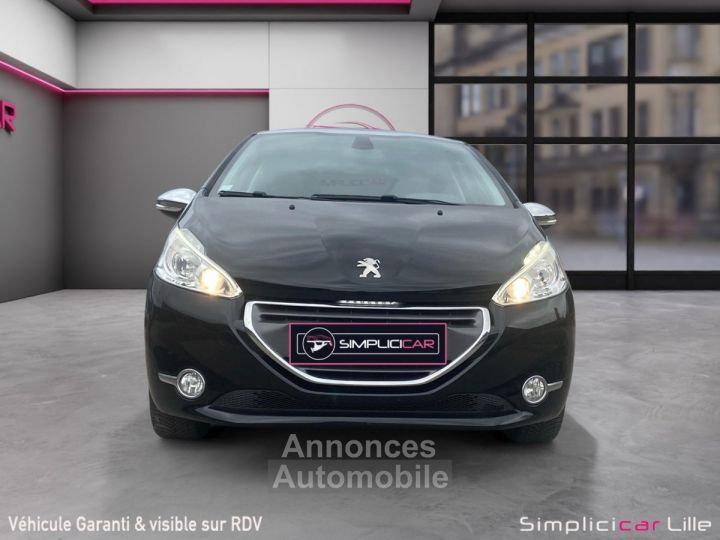 Peugeot 208 1.6 e-HDi 92ch FAP BVM5 Féline - 2