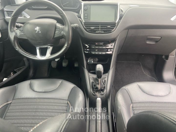 Peugeot 208 1.6 e-HDi 92ch FAP BVM5 Féline - 10