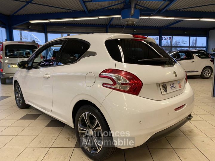 Peugeot 208 1.6 VTi Allure 3p - 7