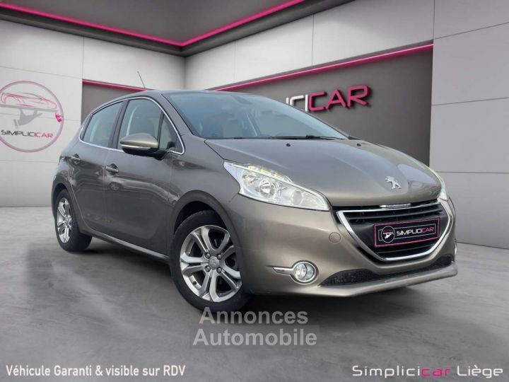 Peugeot 208 1.6i Allure - 1