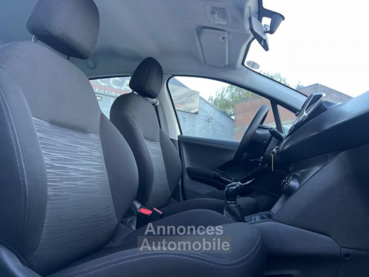 Peugeot 208 AFFAIRE 1.6 HDI 75CH PRO 98.000KM 11/2017 GARANTIE - 12