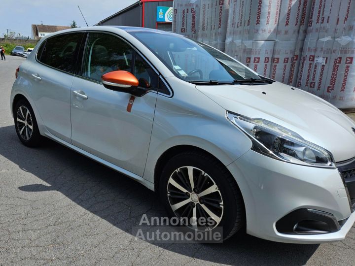 Peugeot 208 Peugeot 208 1.2  S&S BVM5 Roland Garros 110 Ch. (5 CV) 2017 - 2