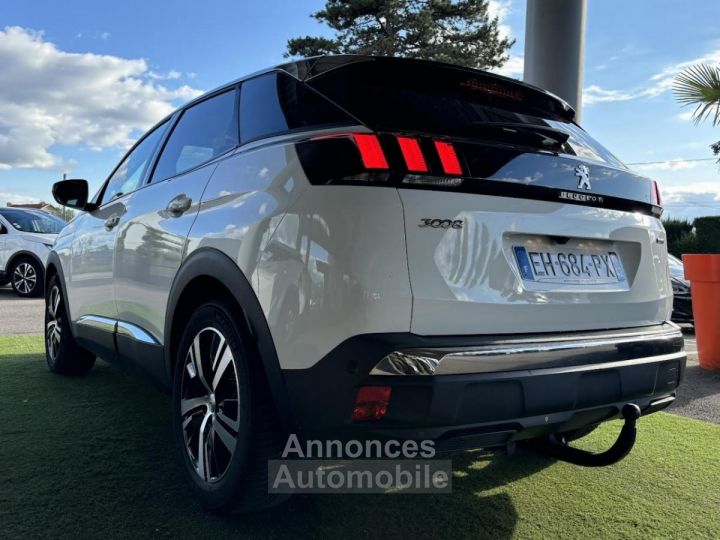 Peugeot 3008 1.2i PureTech 12V S&S - 130 II Allure PHASE 1 - 2