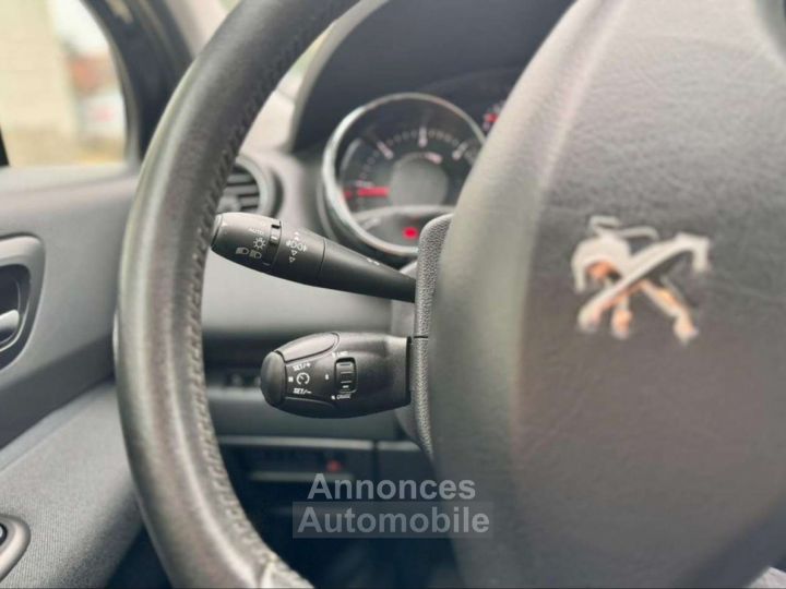 Peugeot 3008 1.6 BlueHDi Style NAVI CRUISE JA PDC BLUETOOTH - 20