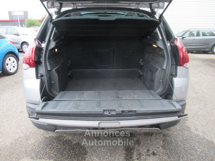 Peugeot 3008 1.6 e-HDi 115ch  ETG6 BLUE LION Allure - 10