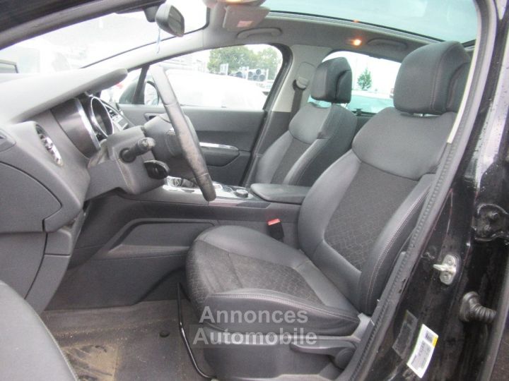 Peugeot 3008 1.6 HDi 115ch FAP BVM6 Allure - 8