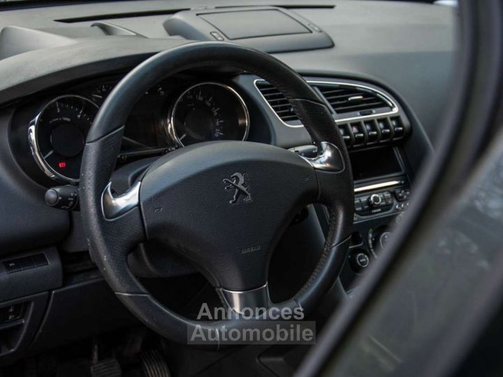 Peugeot 3008 1.6 HDi - 10