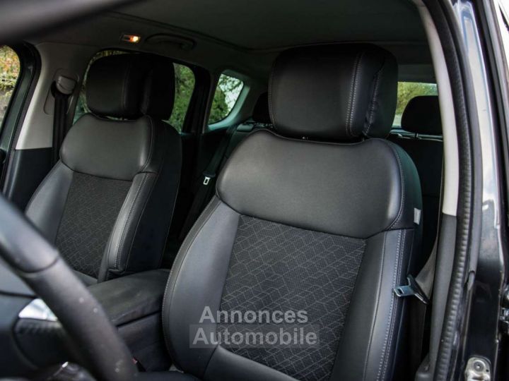 Peugeot 3008 1.6 HDi - 11