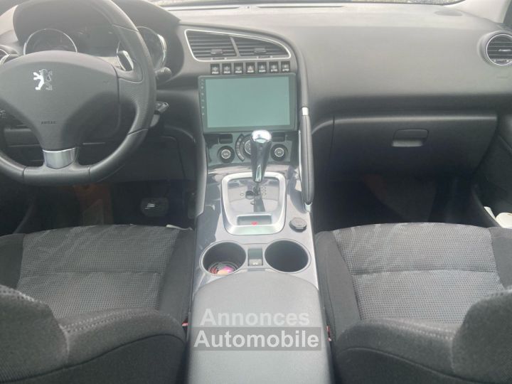 Peugeot 3008 1.6 HDi 16V 110ch FAP BMP6 Féline AVEC ATTELAGE - 13