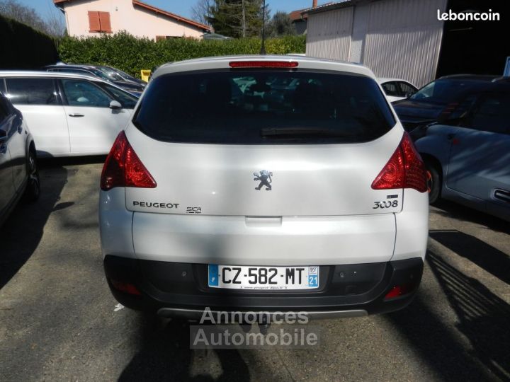 Peugeot 3008 1.6hdi 112cv Allure boîte automatique - 5