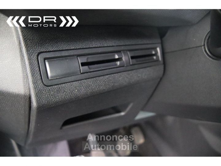 Peugeot 3008 BlueHDI 130 ALLURE - LED NAVI ICOCKPIT LEDER PANODAK FOCAL - 36