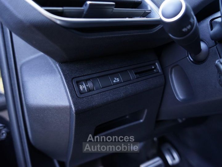 Peugeot 3008 Crossway 1.2 Puretech 130 Ch S&S EAT6 - Entretien PEUGEOT 11/2024 - Caméra 360°, APPLE CarPlay, Accès Sans Clé, ... - Gar. possible jusqu'à 36 mois - 31