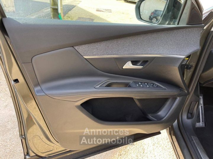 Peugeot 3008 HDi130 GT Line Eat8 - 16