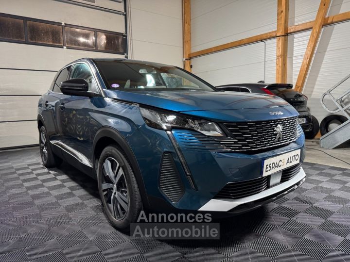 Peugeot 3008 HYBRID 136 ALLURE e-DCS 6 - 7