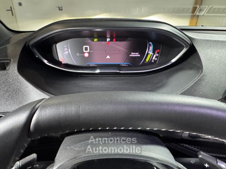 Peugeot 3008 HYBRID 136 ALLURE e-DCS 6 - 25