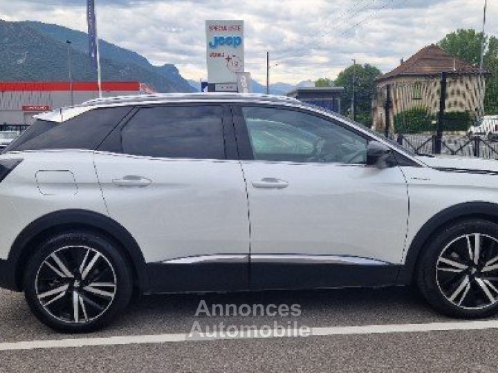 Peugeot 3008 Hybrid4 300 e-EAT8 GT Pack 5P - 4