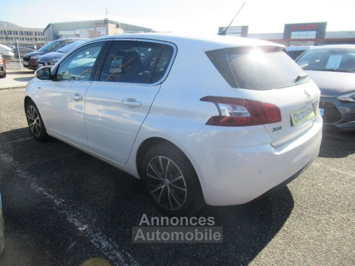 Peugeot 308 1.2 110ch  Active moteur changé - 6