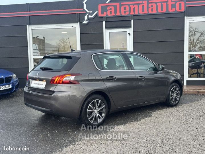 Peugeot 308 1.2 E-THP 130CH ALLURE 5P 130 SUIVI - - 7