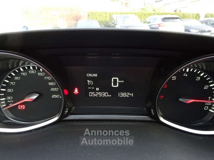 Peugeot 308 1.2i Active CARPLAY,NAVI,CRUISE,BLUETH,PDC V+A,ALU - 7