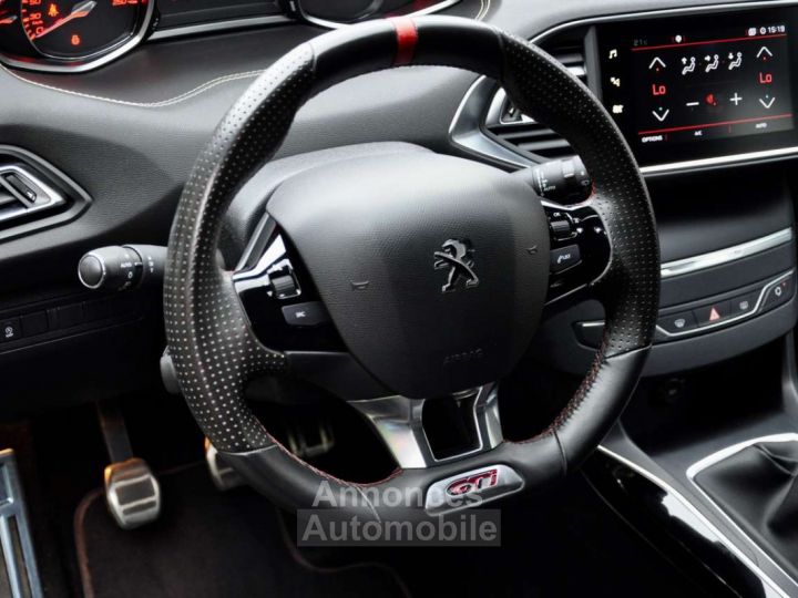 Peugeot 308 1.6 GTi 262cv - 12