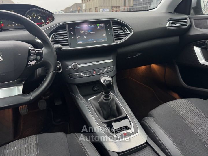 Peugeot 308 BlueHDi 130ch Allure / Toit panoramique / GARANTIE 12 MOIS - 11