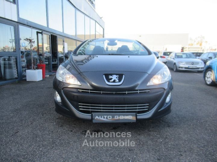 Peugeot 308 CC 2.0 HDi 16V 140ch FAP Féline - 2