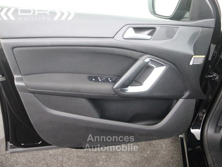 Peugeot 308 SW 1.2 Aut .PureTech ACTIVE - NAVI MIRROR LINK - 39