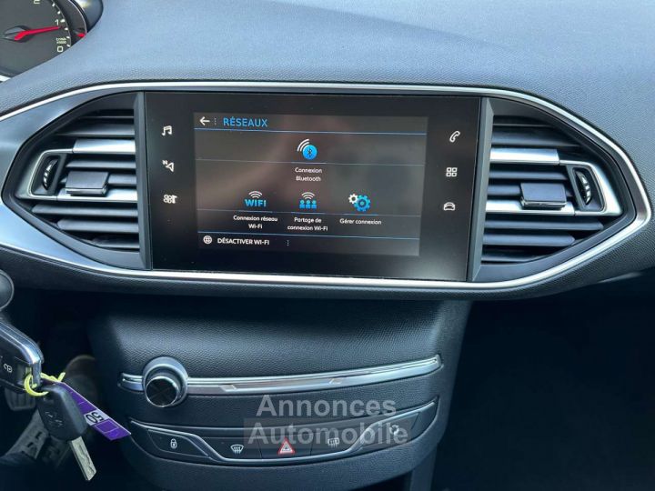 Peugeot 308 SW 1.5 BlueHDi ALLURE NAVI CARPLAY CRUISE PDC JA - 25