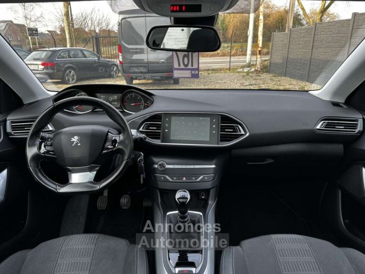 Peugeot 308 SW 1.5 BlueHDi ALLURE-TOIT PANO-CARPLAY-CAM-130CV! - 8