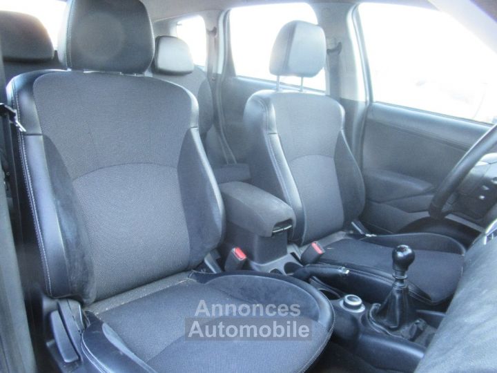 Peugeot 4007 2.2 HDi 156ch FAP Féline 4x4 - 10