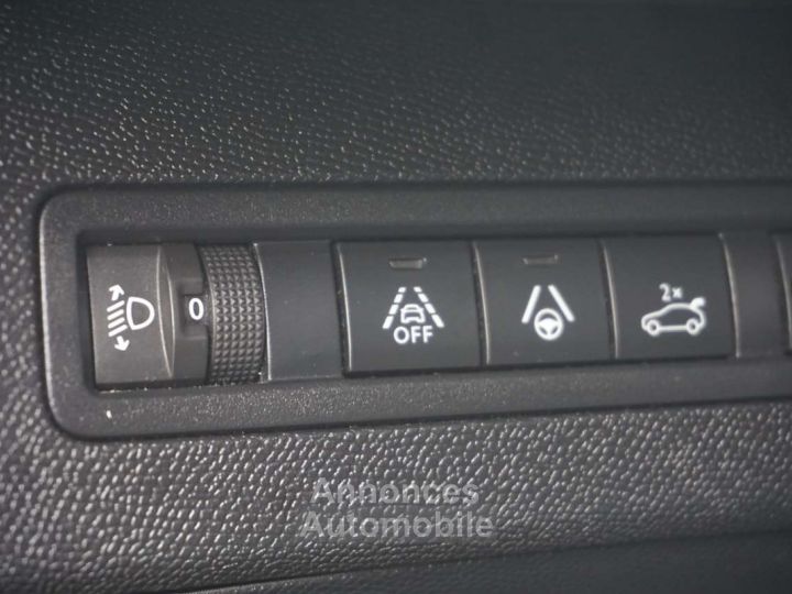 Peugeot 5008 1.5 BlueHDi 7 PLACES AUTO COCKPIT CAMERA LED CLIM - 23