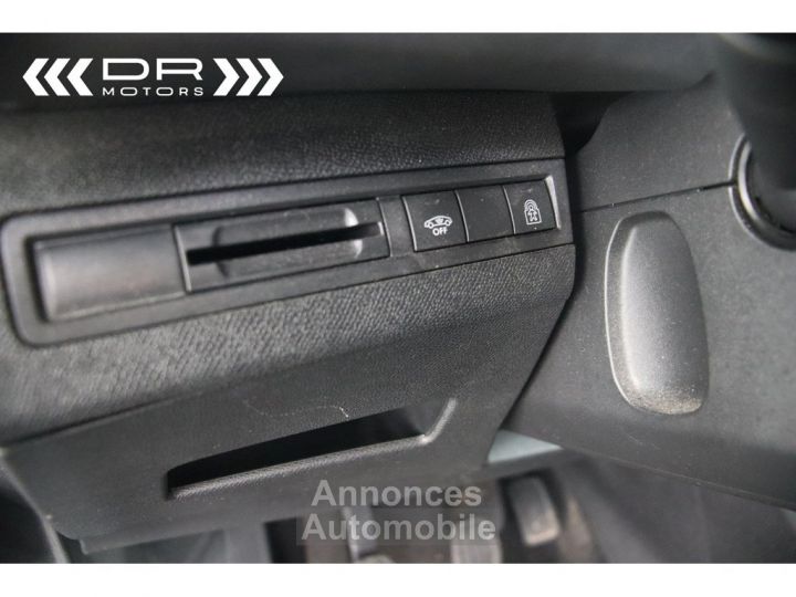 Peugeot 5008 1.5BlueHDI ALLURE - LED NAVI MIRROR LINK 7 PLAATSEN FOCAL HIFI - 39