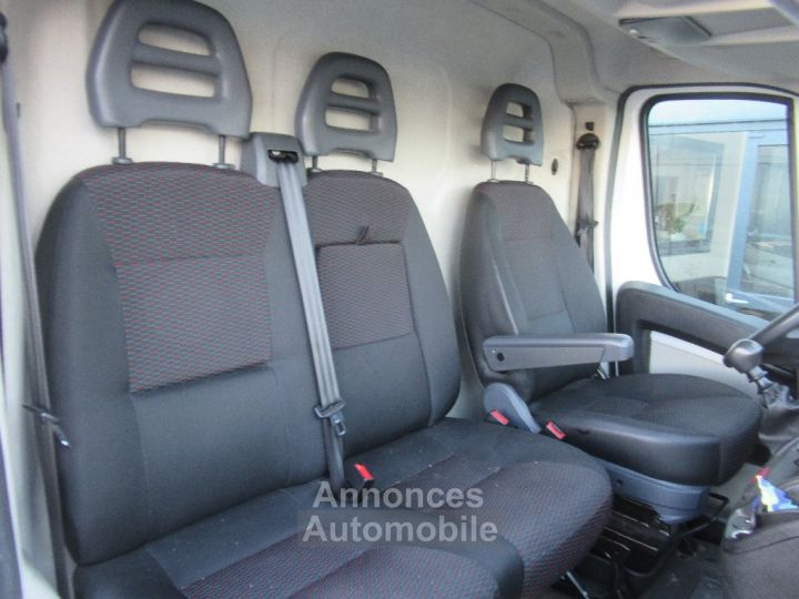 Peugeot Boxer FOURGON TOLE 330 L2H2 BLUEHDI 130 PRO - 9