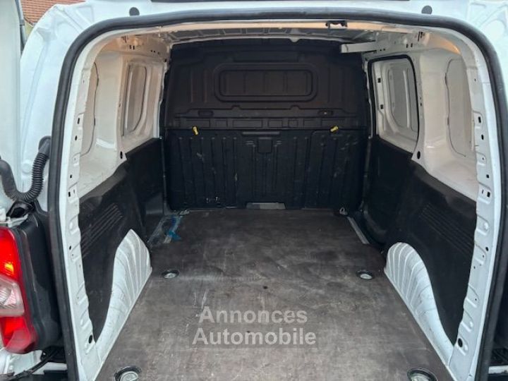 Peugeot Partner Camionnette 1.6 Blue HDI 100 (99Ch) ASPHALT  3 PLACES - 14