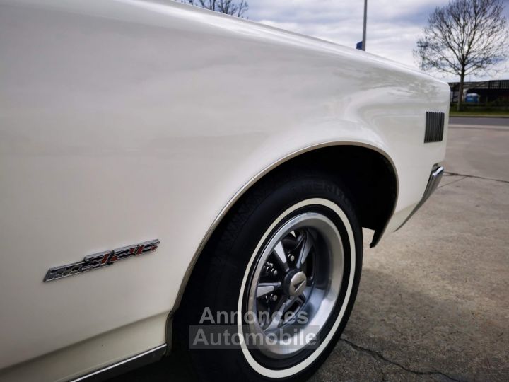 Pontiac LeMans cabriolet  v8 - boite manuelle ( 4 + R ) - 55