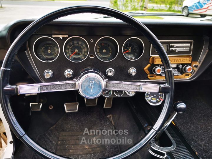 Pontiac LeMans cabriolet  v8 - boite manuelle ( 4 + R ) - 68