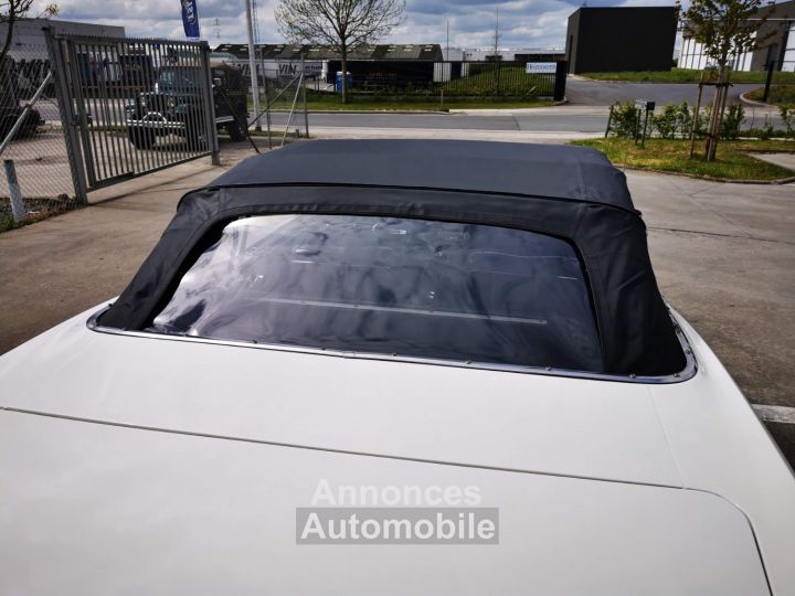 Pontiac LeMans cabriolet  v8 - boite manuelle ( 4 + R ) - 85