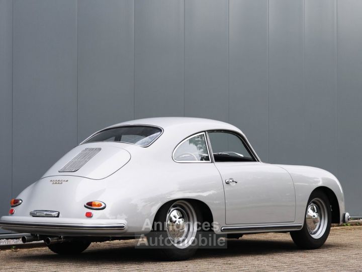 Porsche 356 A 1600 Coupe 1.6L 4 cylinder engine producing 60 bhp - 11