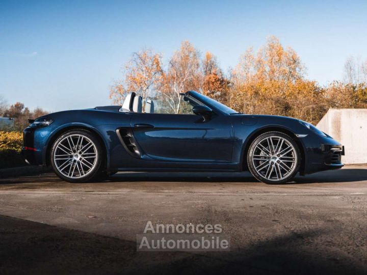 Porsche 718 Boxster Night Blue Camera Sport Exhaust - 5