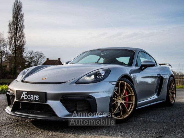 Porsche 718 Cayman GT4 - 3