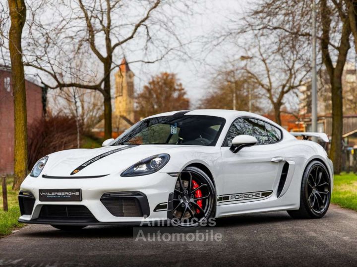 Porsche 718 Cayman GT4 Clubsport - 3