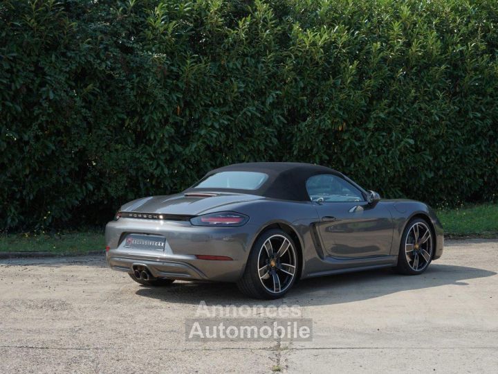 Porsche 718 PORSCHE 718 (982) BOXSTER 2.0 300 CH PDK - BOSE - PDLS+ - Caméra - Echappement Sport - Sièges Mémoire 14 - Sièges + Volant Chauffant - Caméra - 14